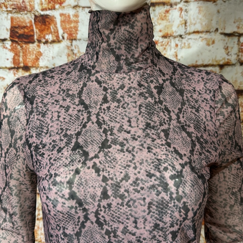 Cinq à Sept Snakeskin-Print Turtleneck in Sea Fog - Picture 4 of 7